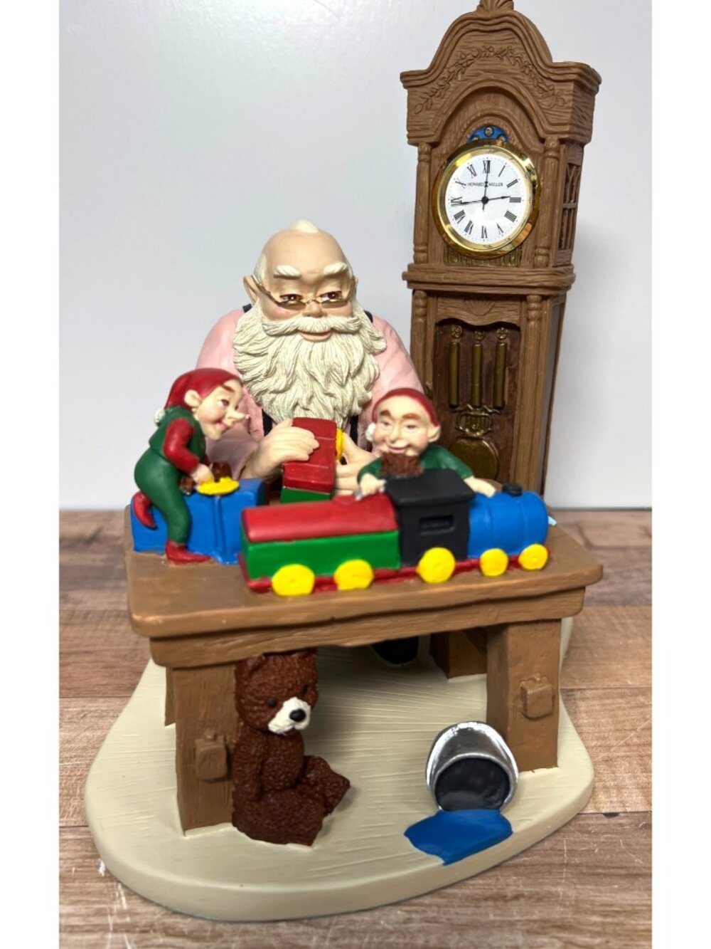 Howard Miller 1997 Limited Edition "Making Toys For Good Girls & Boys" Clock Fig